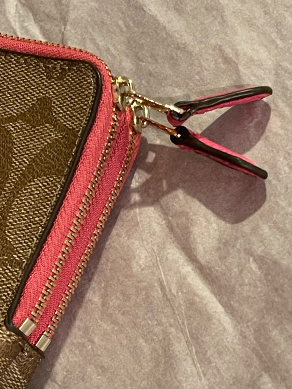 NWT Coach “Dahlia Pink”Double Zip Wristlet - Picture 6 of 9